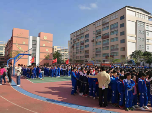 e67682cfed4a42c5b9ecff1d1064e79c.png