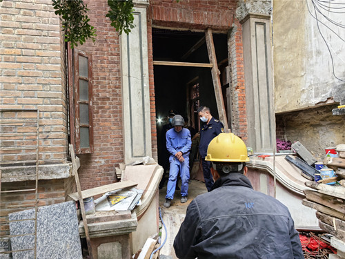 昌華街開展歷史建筑日常巡查工作照片1.jpg