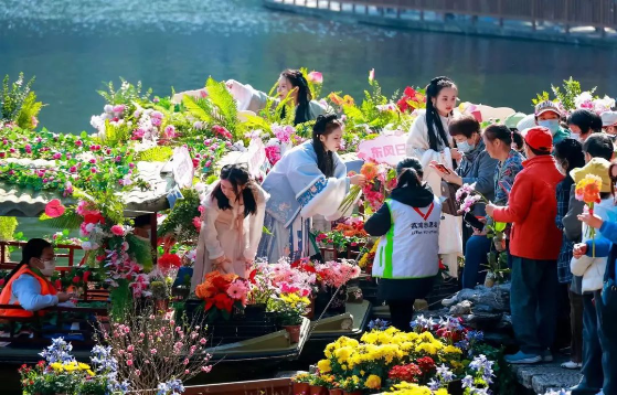 千年花城看廣州，廣州花墟看荔灣——體驗老廣年味，不能錯過的2024廣州荔灣水上花市