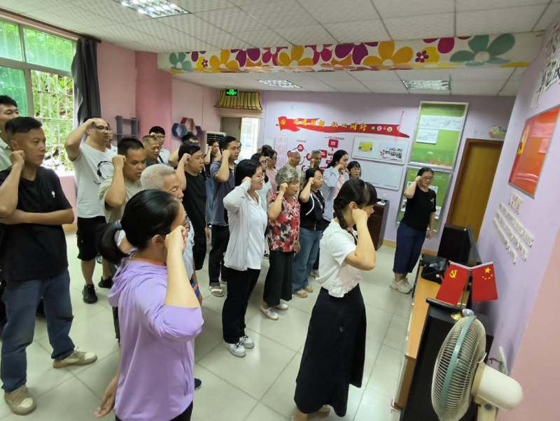 中南街：海南社區(qū)開展黨紀(jì)學(xué)習(xí)教育專題黨課暨“政治生日”主題黨日活動(dòng)（組圖3）.png